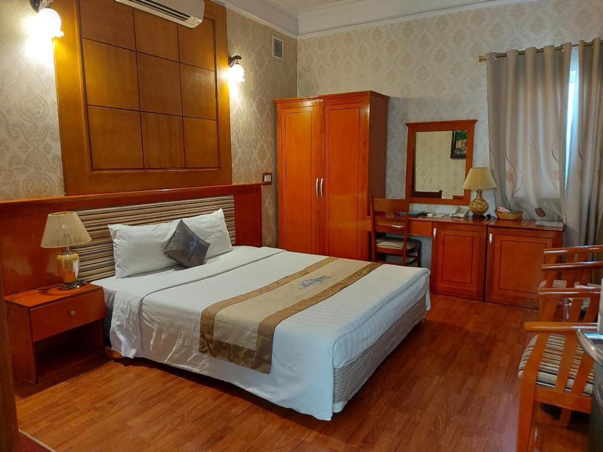 Moon View Hotel - 65 Cua Bac - By Bay Luxury Hanoi Exterior photo