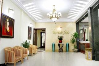 Moon View Hotel - 65 Cua Bac - By Bay Luxury Hanoi Exterior photo